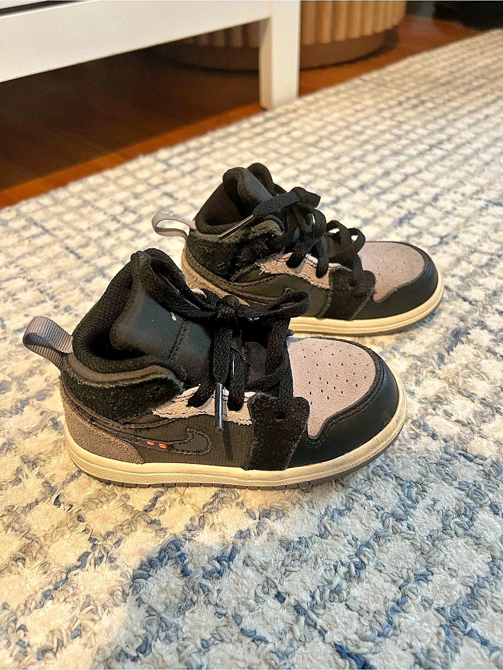 Toddler Nike Air Jordan 1 size 7.5